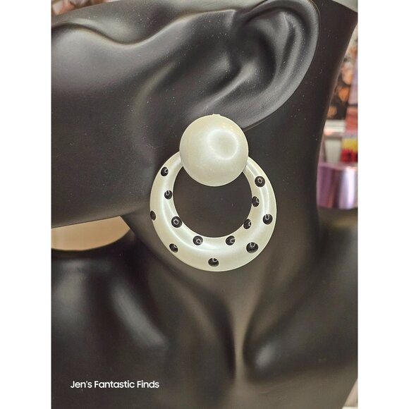 Vintage White Circle Black Polka‎ Dot Earrings - Picture 3 of 5